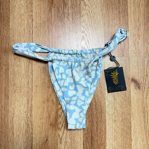 SKATIE Bobbi thick band bottom in Nantucket 🩵